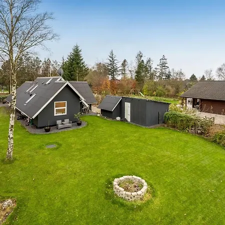 Adisl - 600m To The Fjord By Interhome
